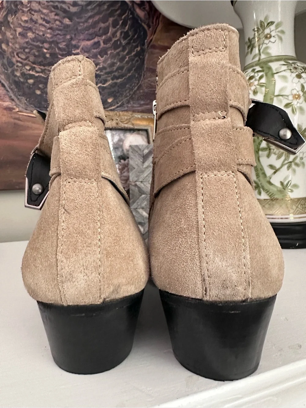 ASOS Men’s Stone Suede Chelsea Boots Stacked Heel Western Sz 7